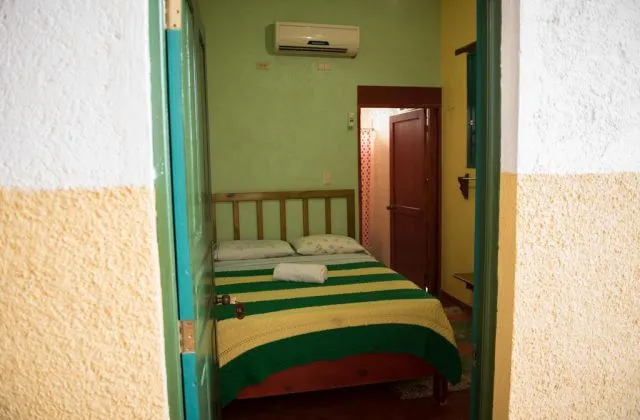 Hostal Dona Chava Pedernales room 1 large bed